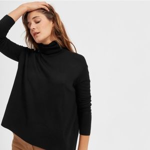 ISO Everlane Luxe Wool Square Turtleneck in Black